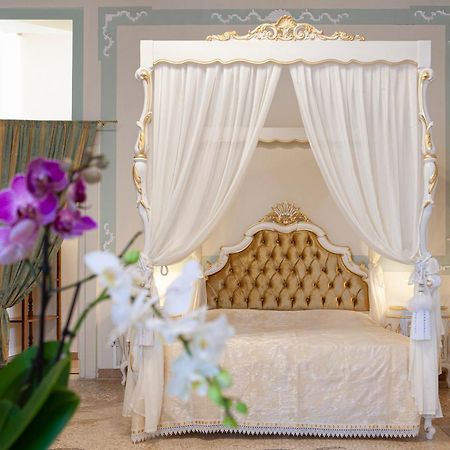 Luxury Apartment Pesaro Papafava 베니스 외부 사진