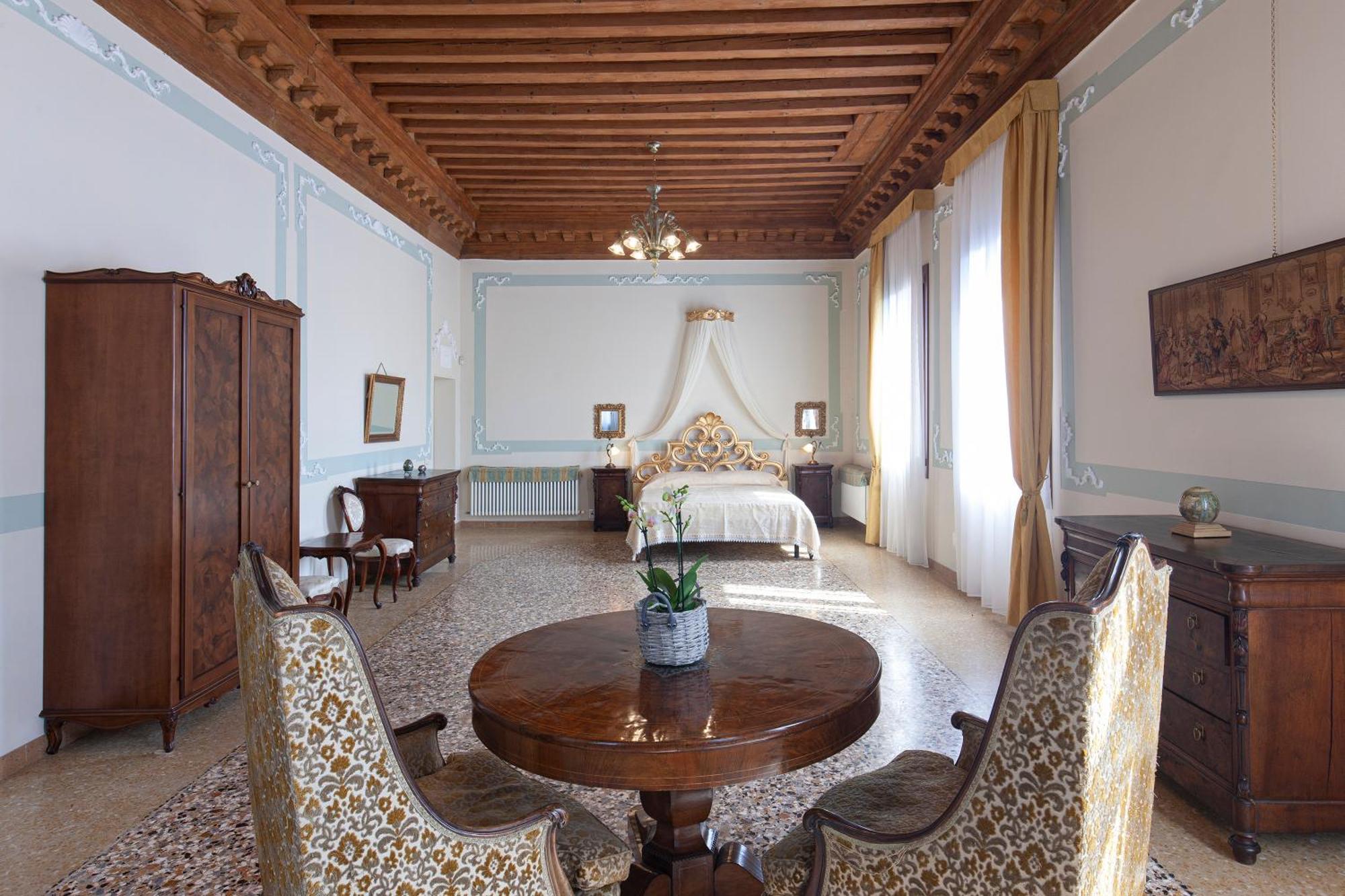 Luxury Apartment Pesaro Papafava 베니스 외부 사진