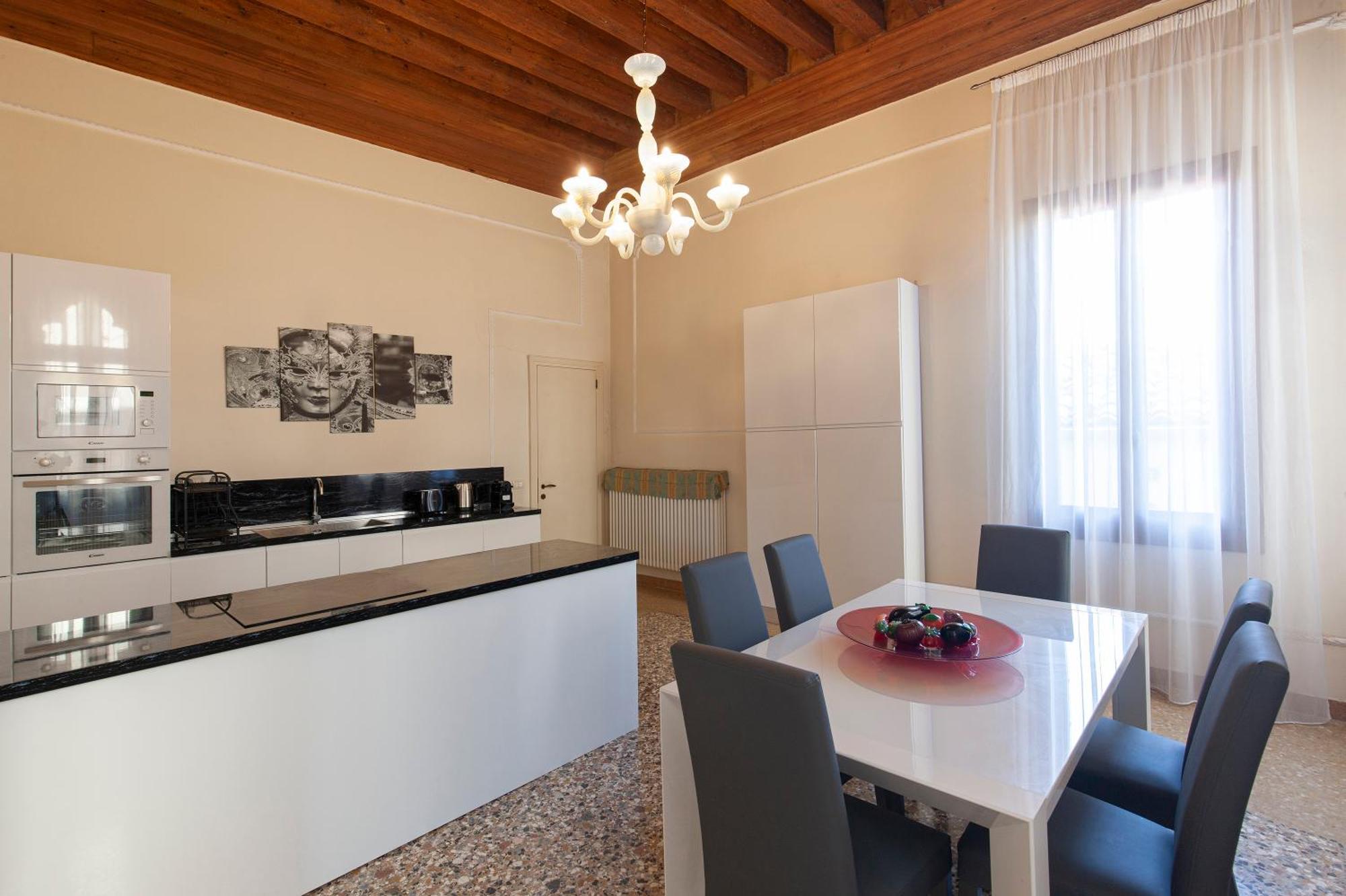 Luxury Apartment Pesaro Papafava 베니스 외부 사진