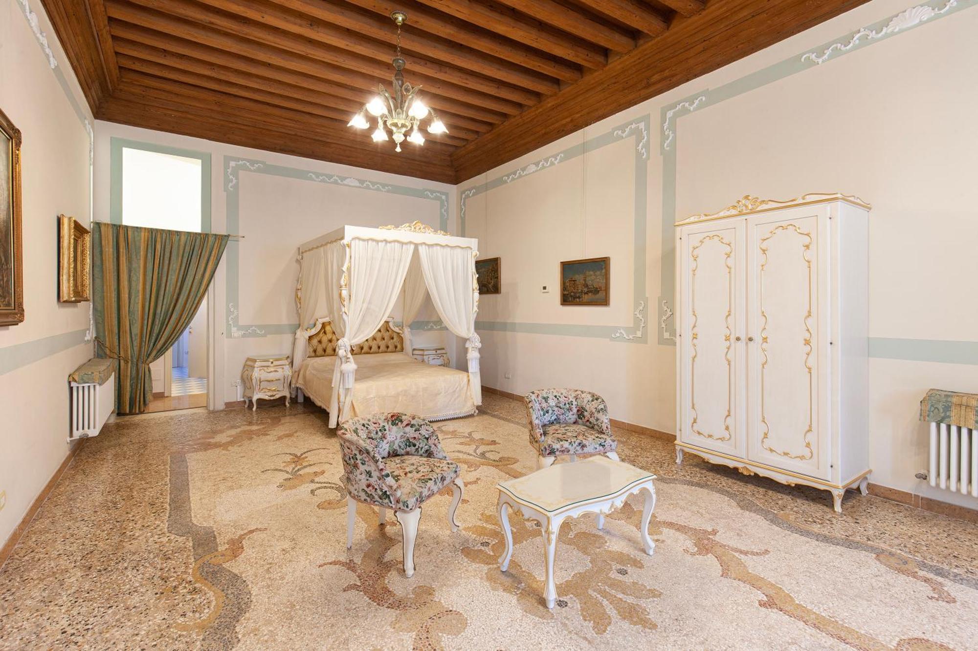 Luxury Apartment Pesaro Papafava 베니스 외부 사진